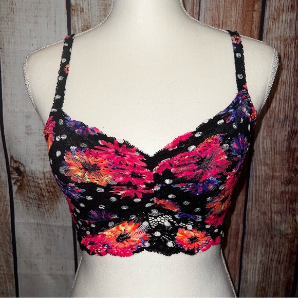 PINK Victoria's Secret Other - PINK Victorias Secret lace bralette size Medium